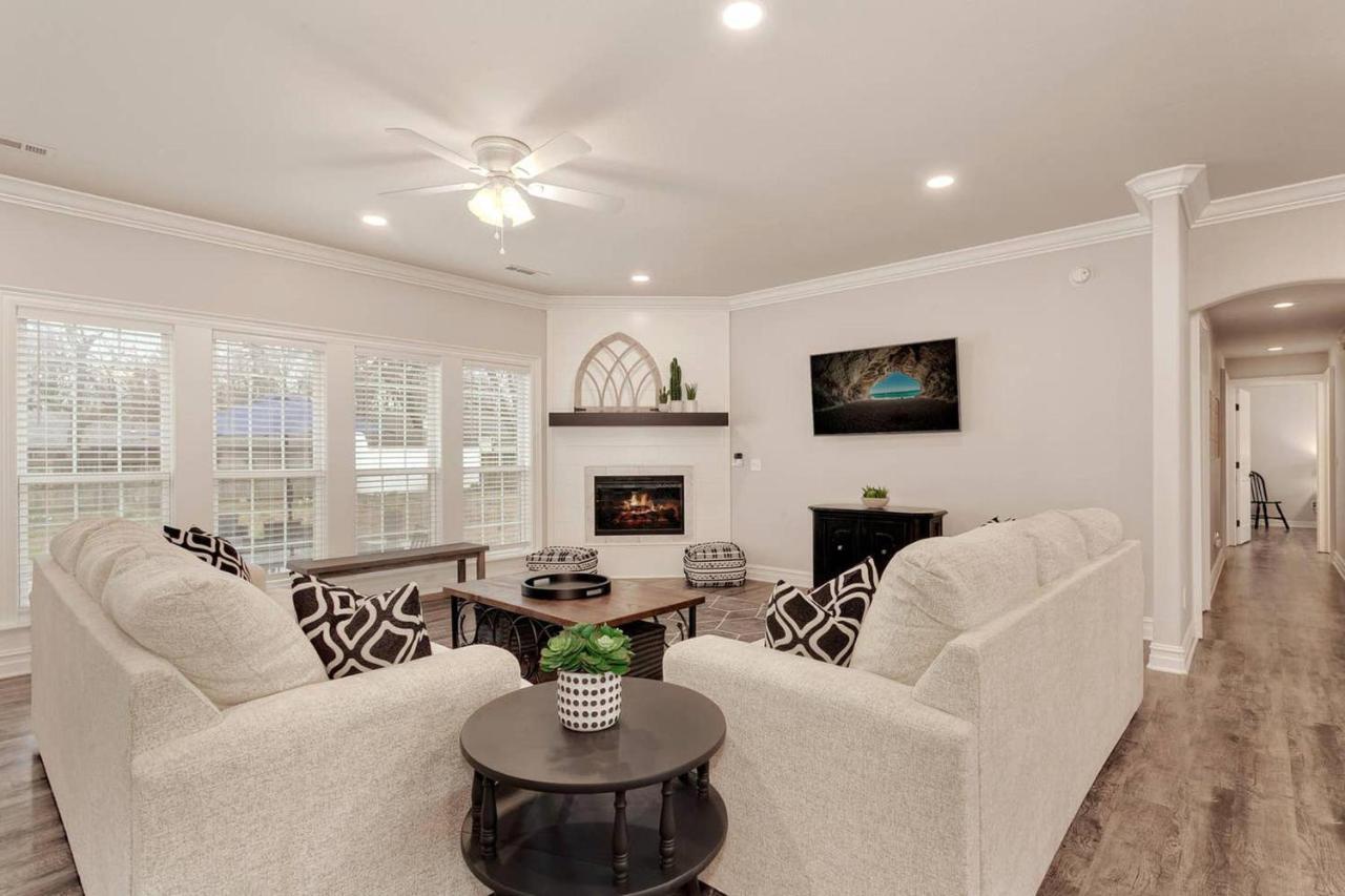 Modern Farmhouse - 2 Minute Bike To Slaughter Pen Trailhead - Dtwn Bentonville Exterior foto