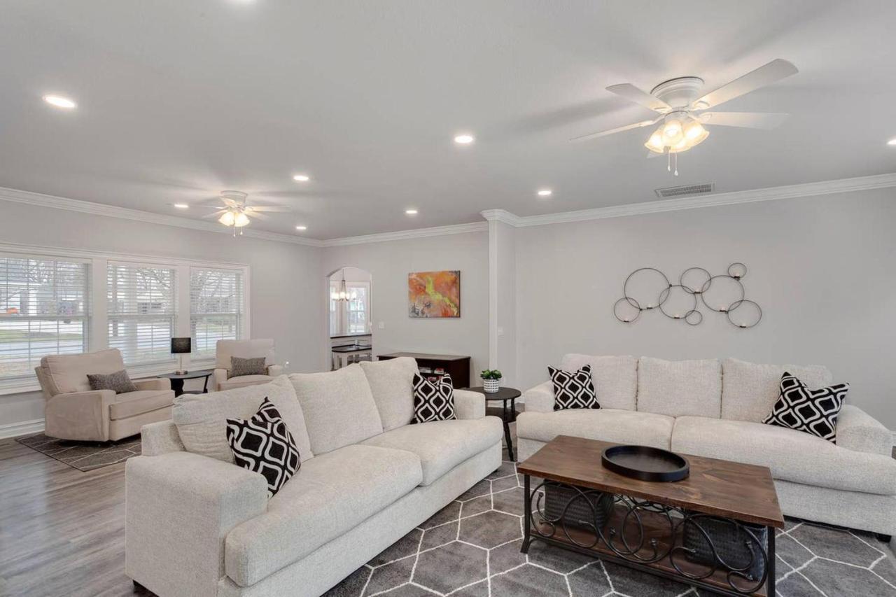 Modern Farmhouse - 2 Minute Bike To Slaughter Pen Trailhead - Dtwn Bentonville Exterior foto